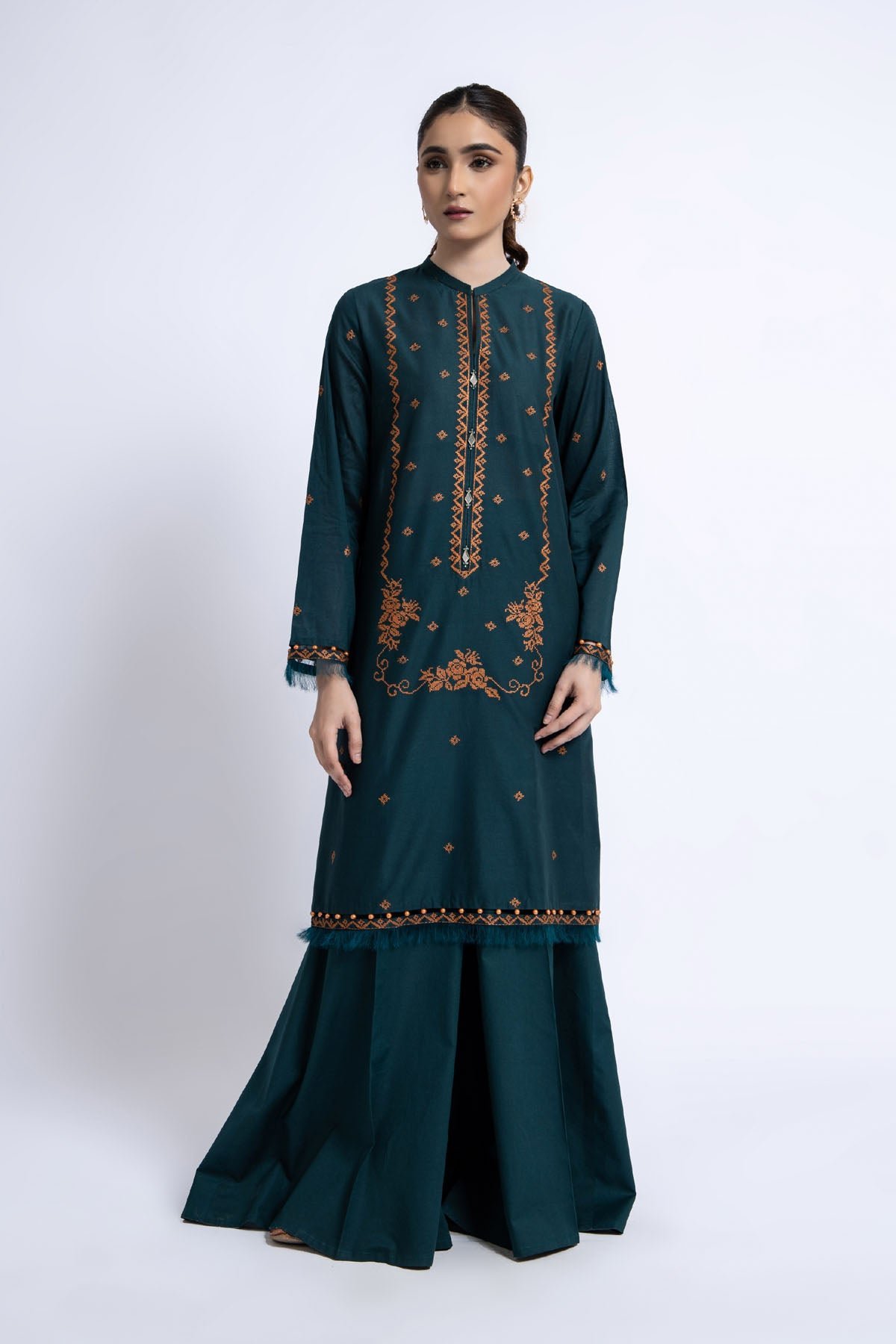 EMBROIDERED LAWN 2 PCS (UNSTITCHED)