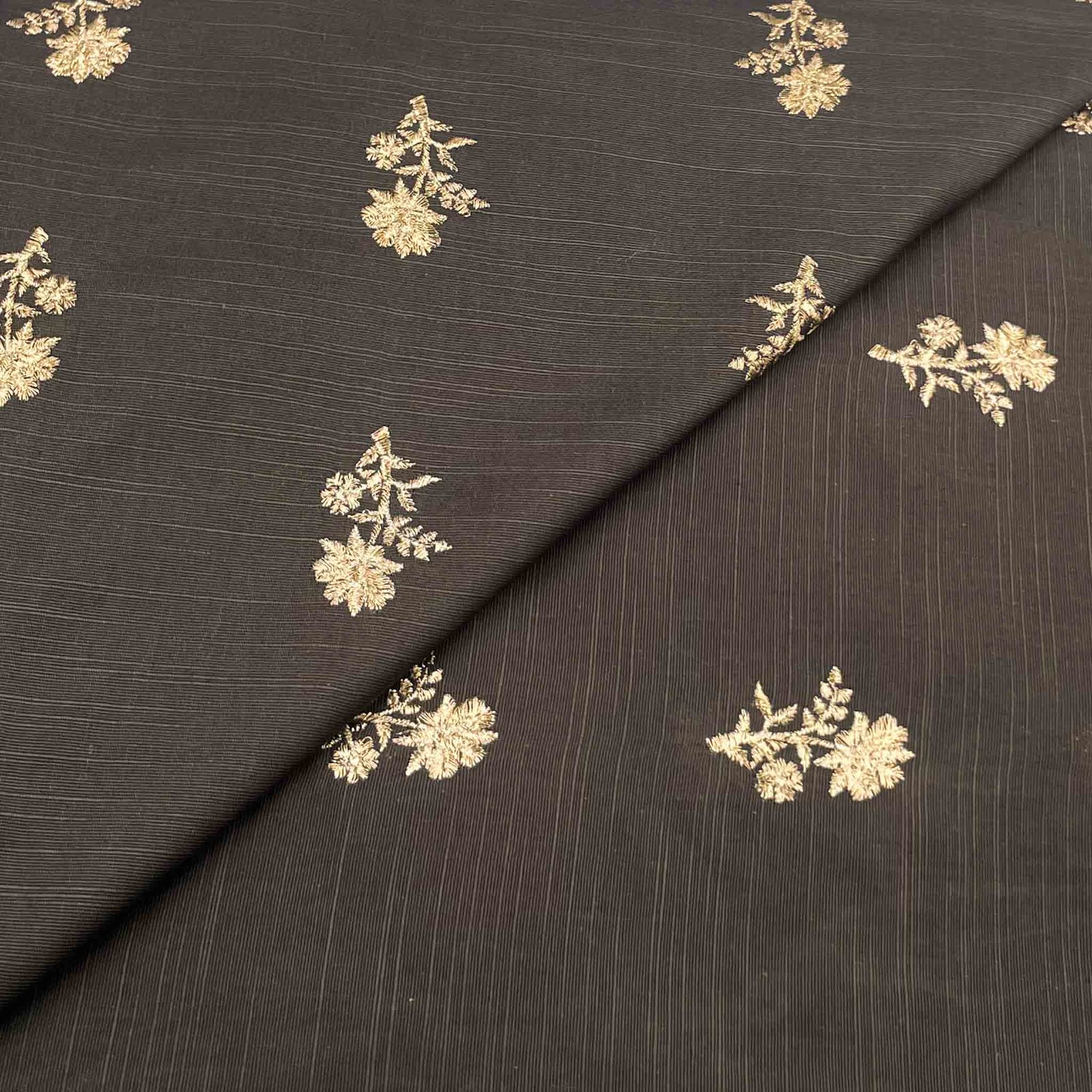 Khaddar Embroidery D26D144