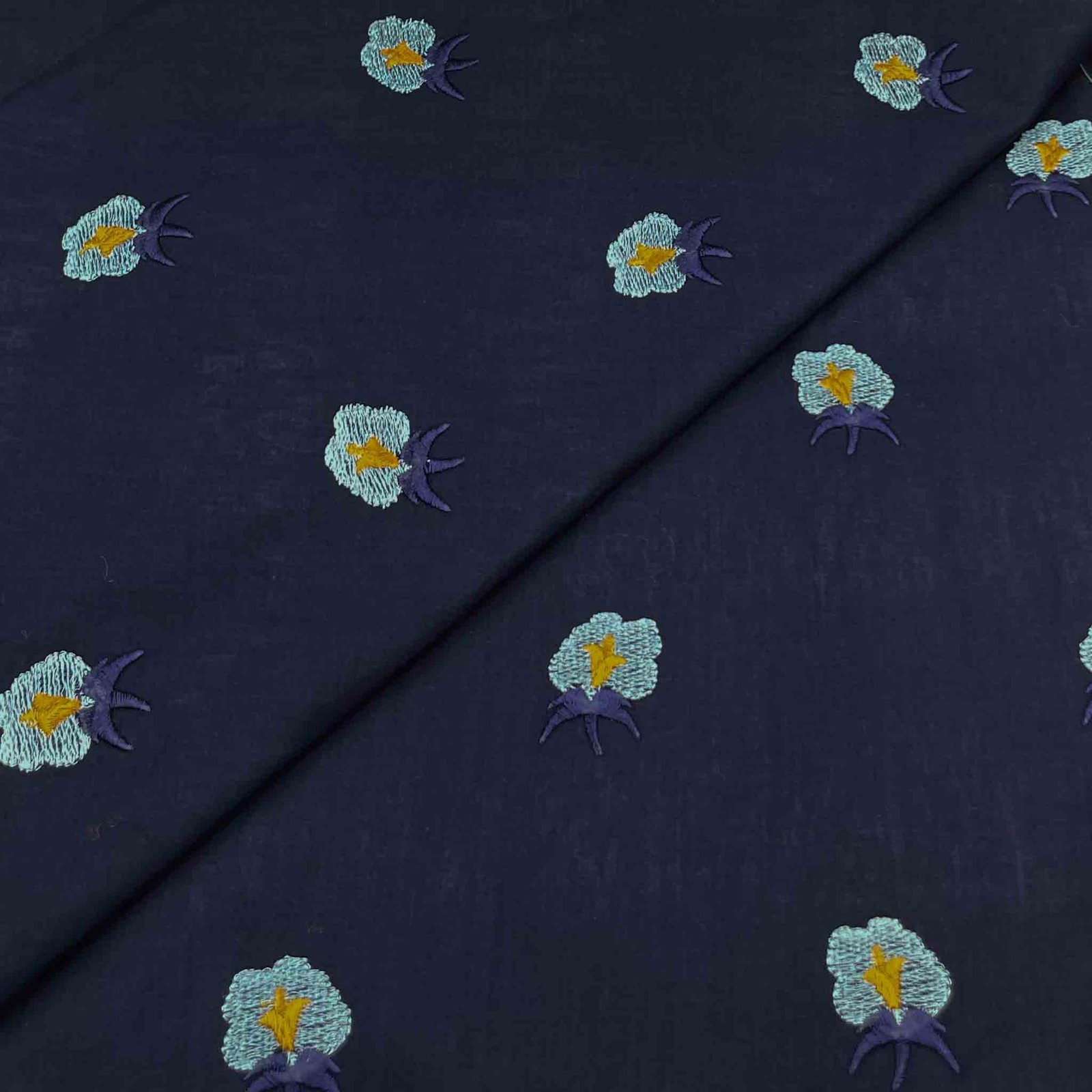 Lawn Embroidery D25284