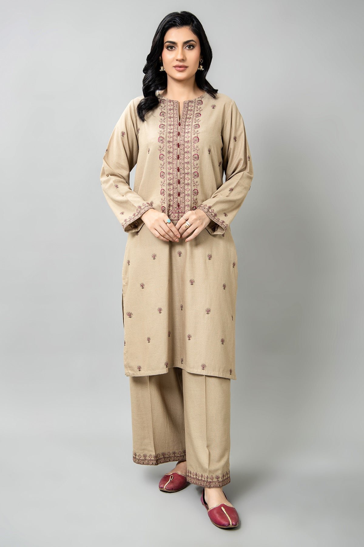 PRET EMBROIDERED KARANDI LAWN 2 PCS