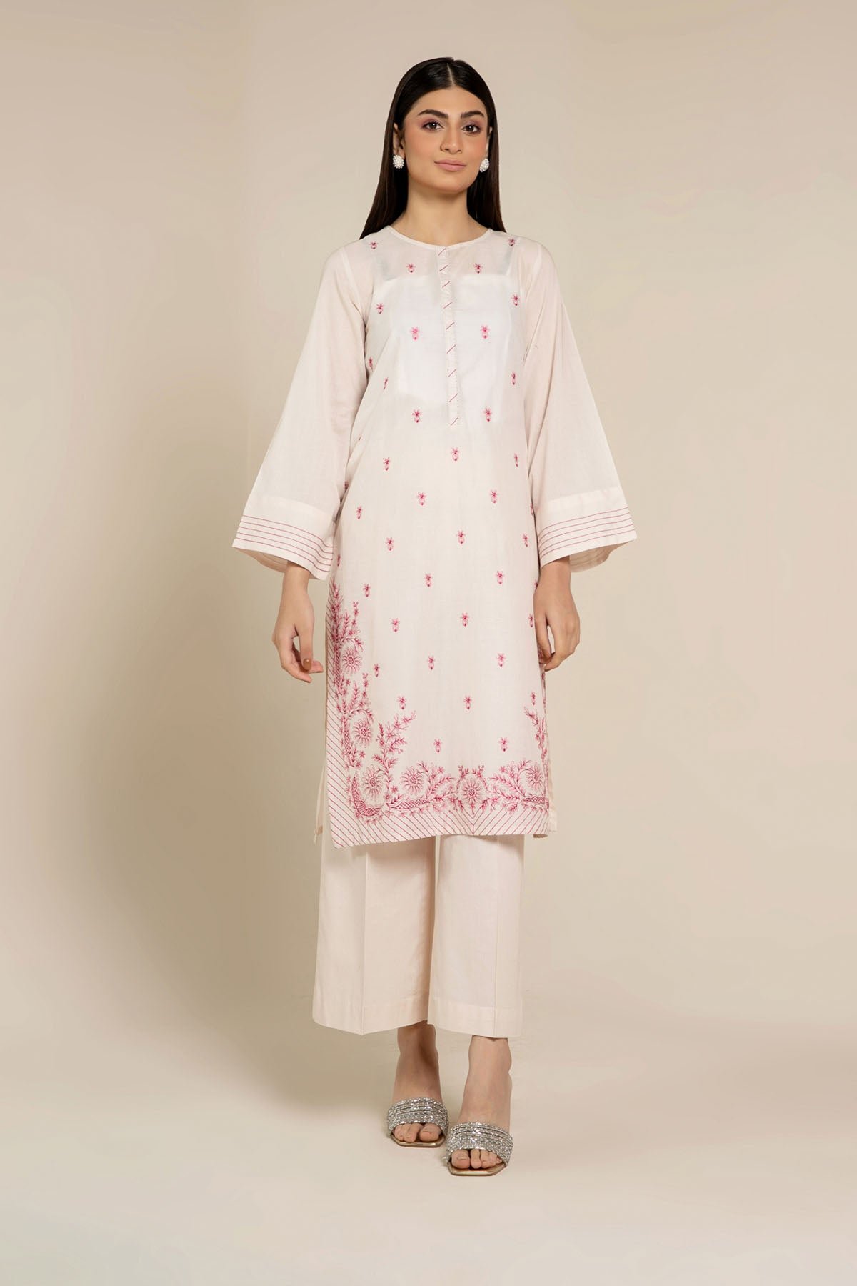 PRET EMBROIDERED LAWN 2 PCS